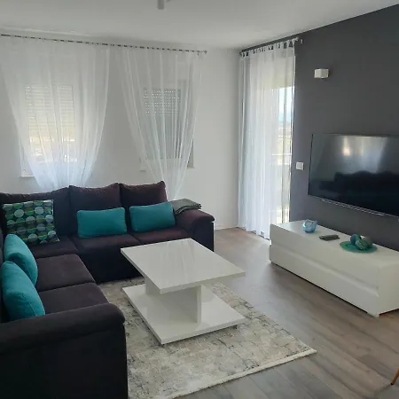 Maria Apartment *